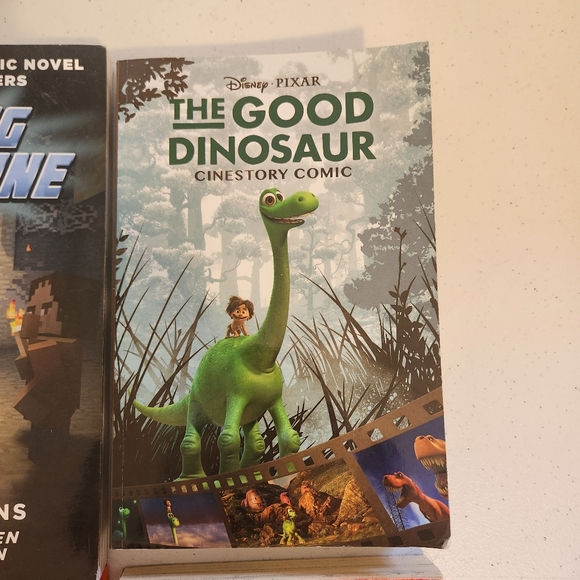 Lot Of Kids Graphic Books Minecraft House Of Robots Public School Superhero - Picture 3 of 5